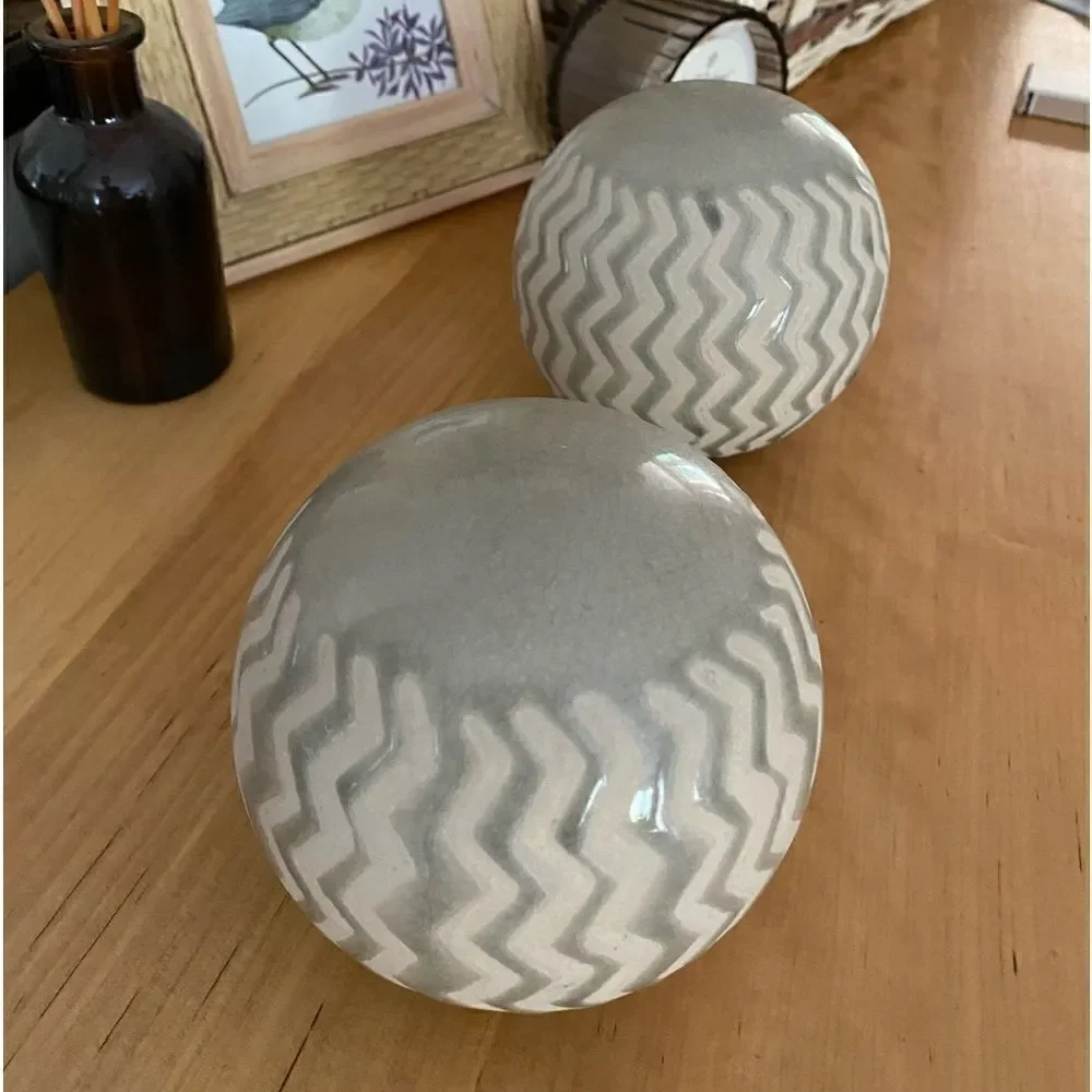 Pier 1 Ceramic Cylinder Ball Decor